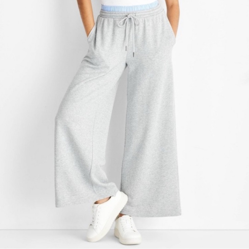 Mid-Rise Fleece Boxer Sweatpants from Future Collective XS NWT Grey Blue White